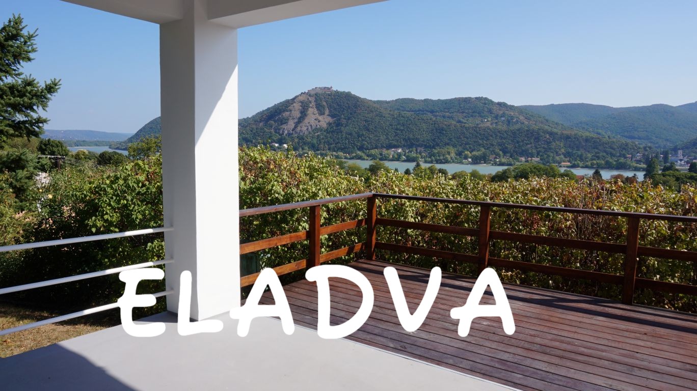 Eladó családi ház örök panorámás kilátással Nagymaroson